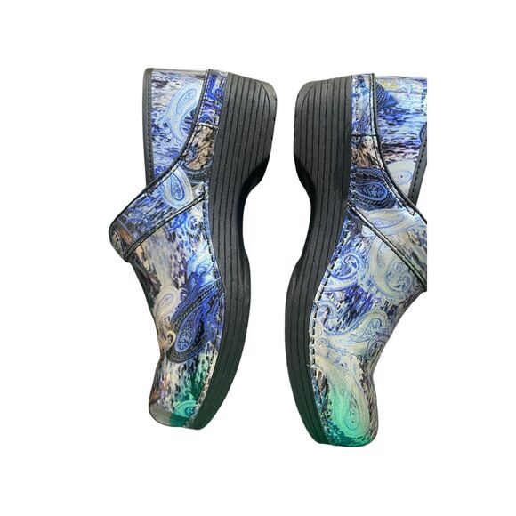 Dansko Blue Floral Patent Clogs Sz 41 - Picture 2 of 9